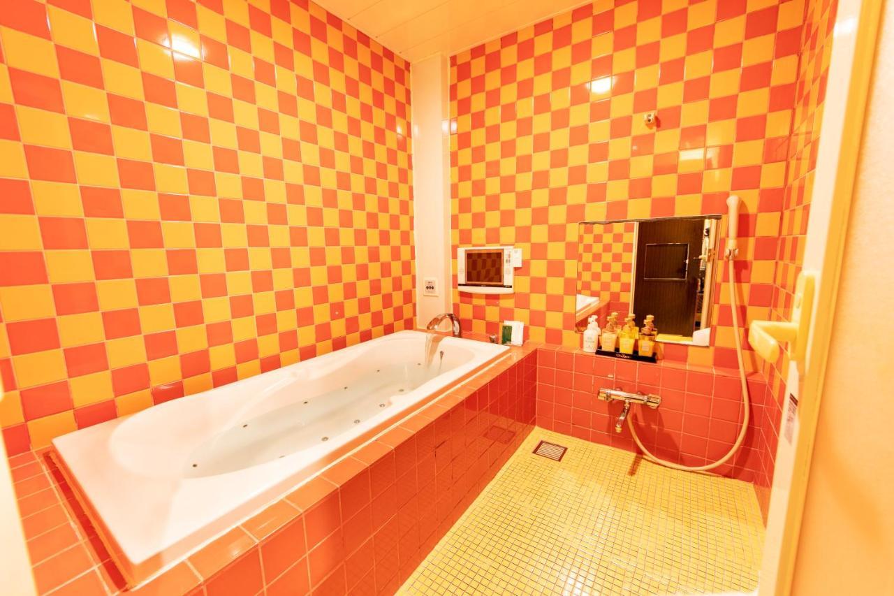 Nagasaki Chapel Coconuts Hotel ＆Resort Isahaya Екстериор снимка
