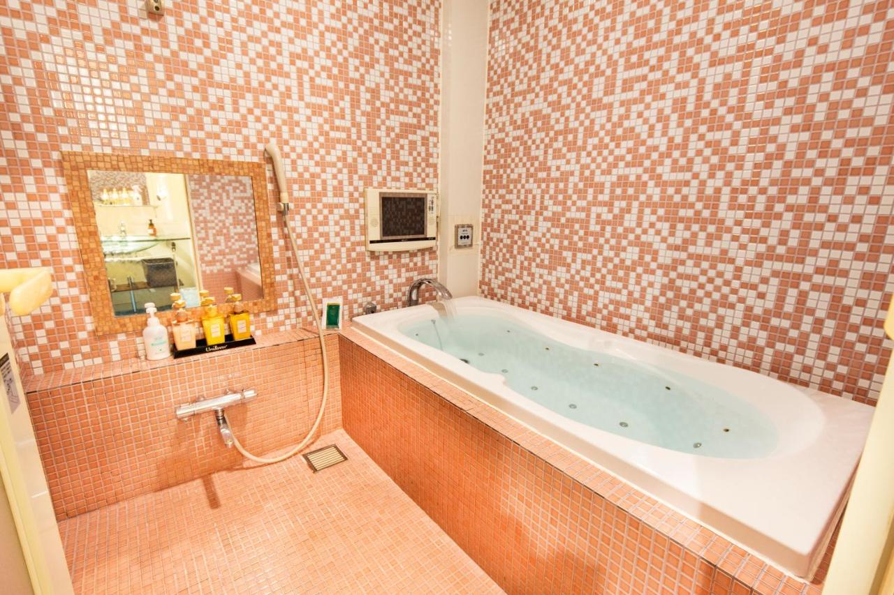 Nagasaki Chapel Coconuts Hotel ＆Resort Isahaya Екстериор снимка