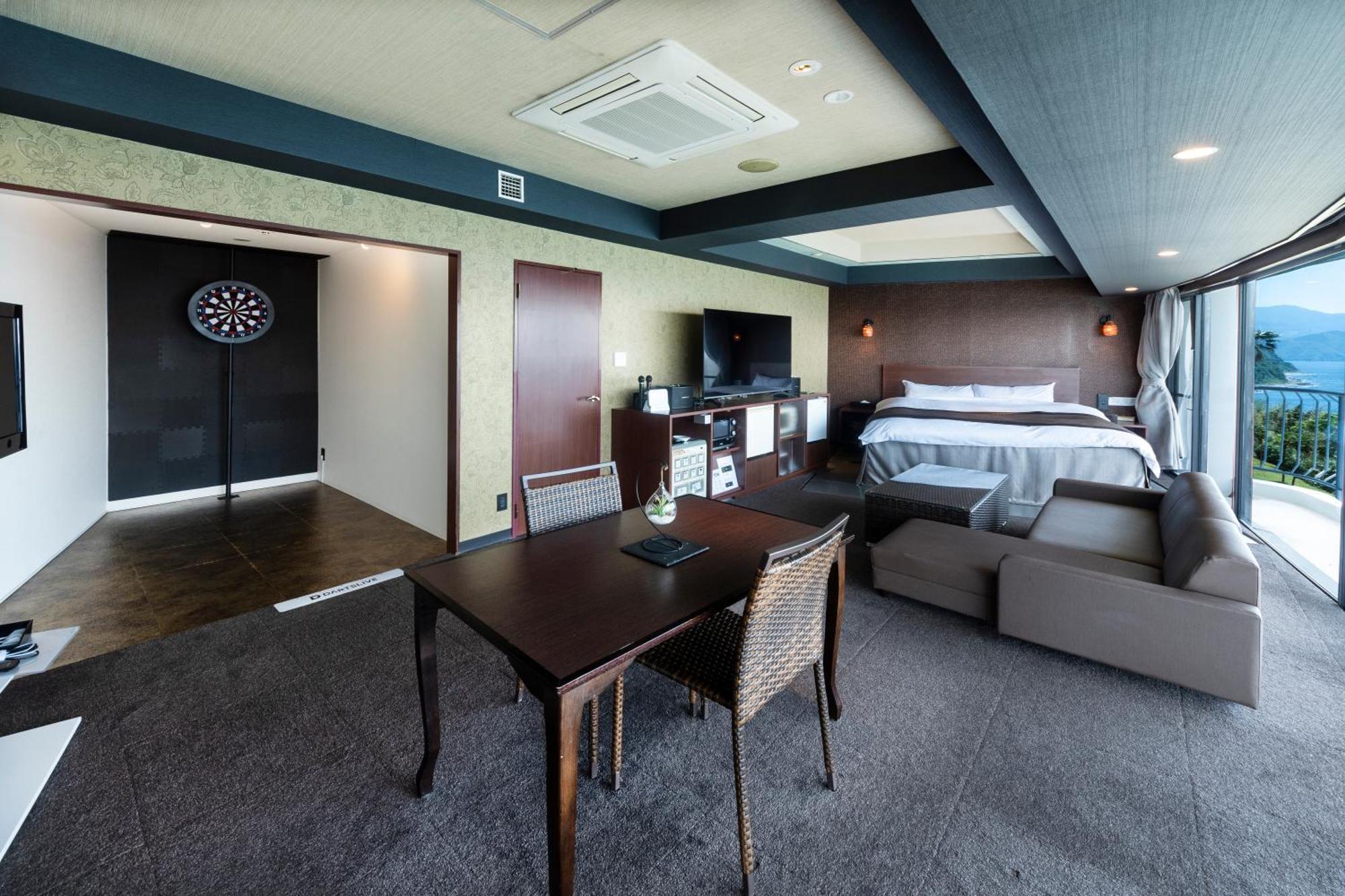 Nagasaki Chapel Coconuts Hotel ＆Resort Isahaya Екстериор снимка