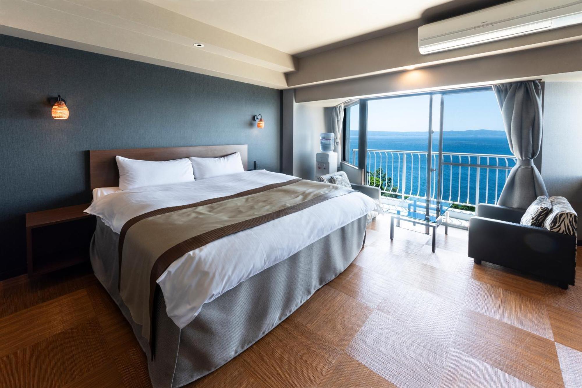 Nagasaki Chapel Coconuts Hotel ＆Resort Isahaya Екстериор снимка