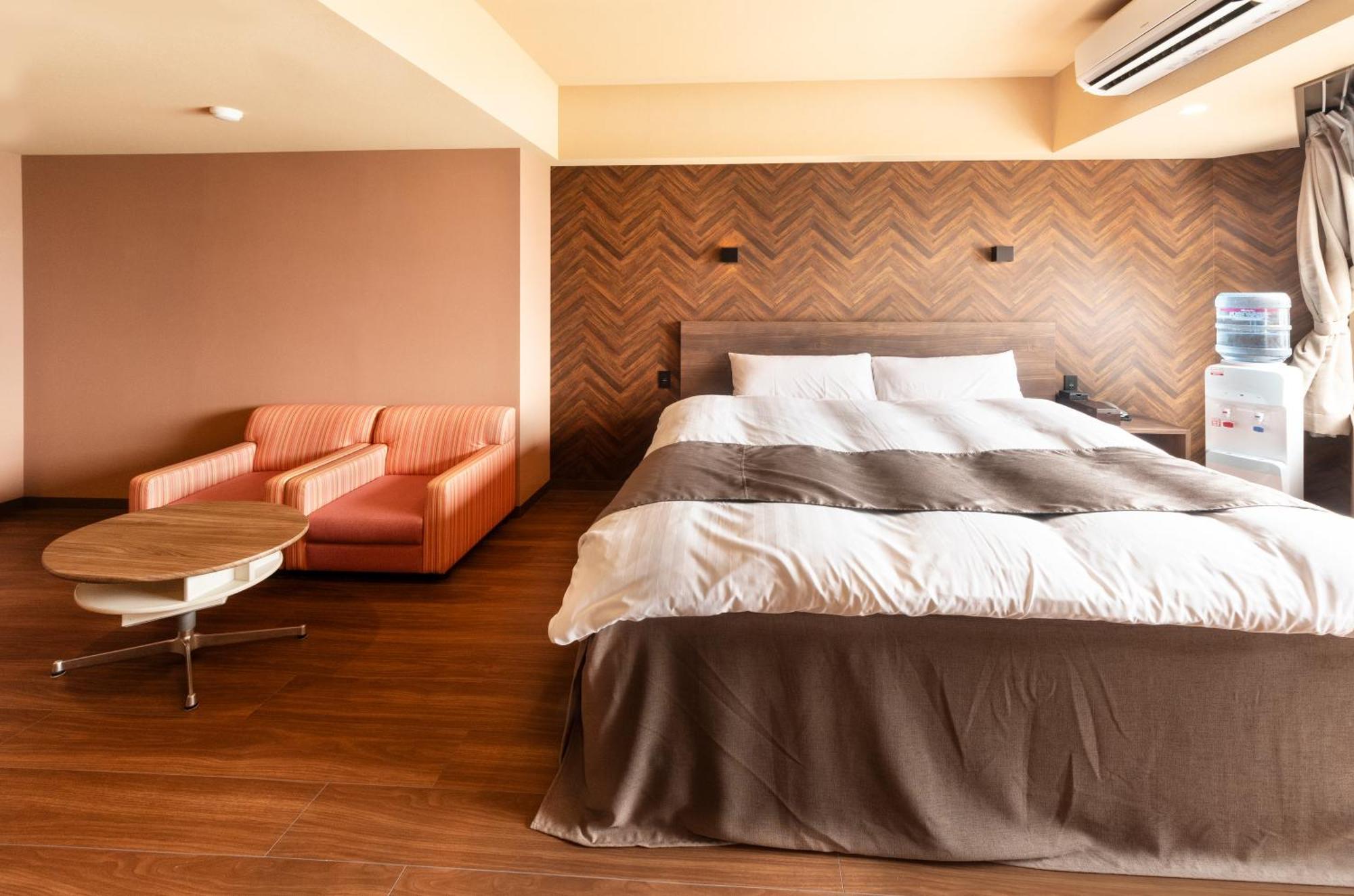 Nagasaki Chapel Coconuts Hotel ＆Resort Isahaya Екстериор снимка