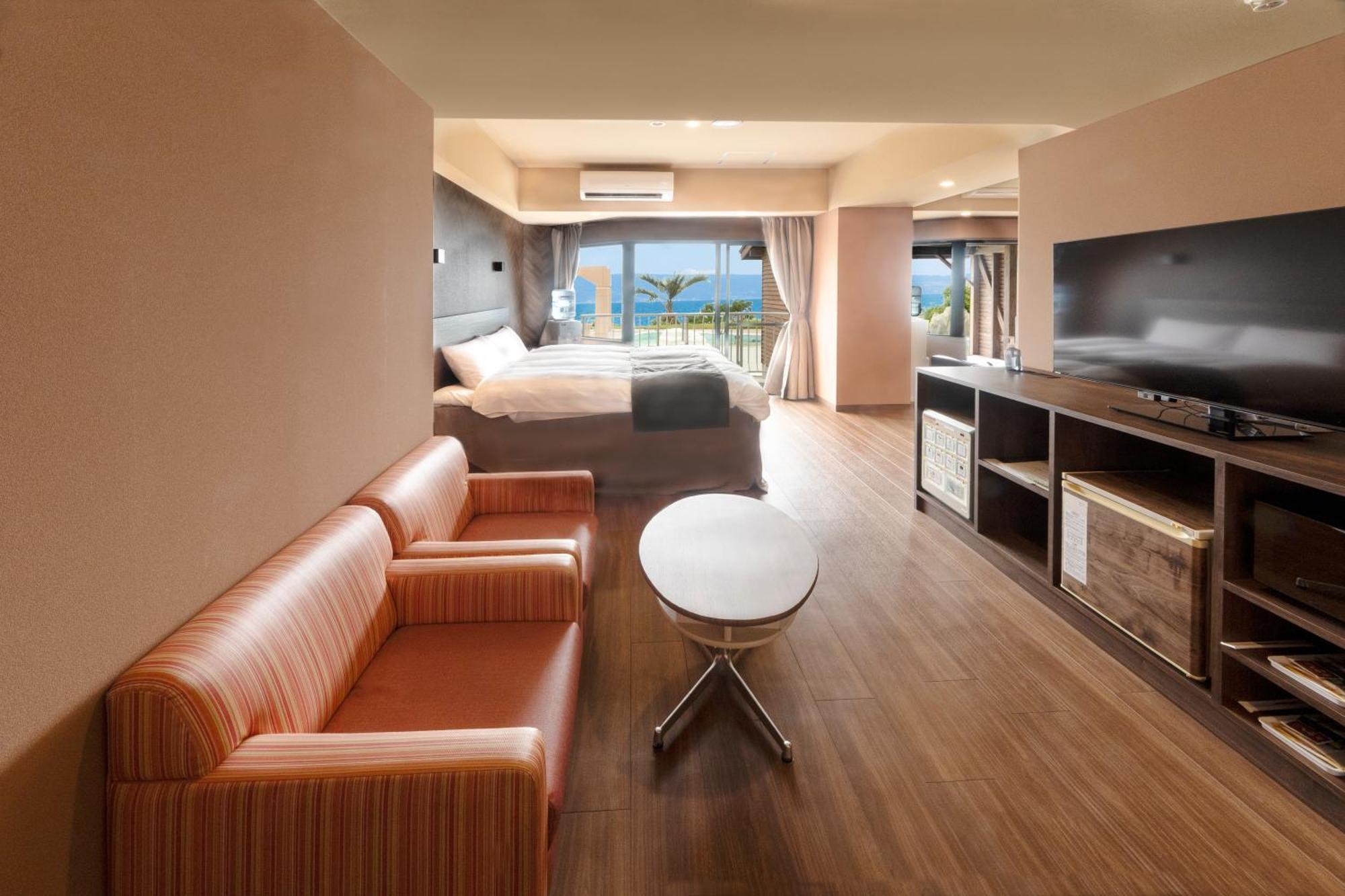 Nagasaki Chapel Coconuts Hotel ＆Resort Isahaya Екстериор снимка