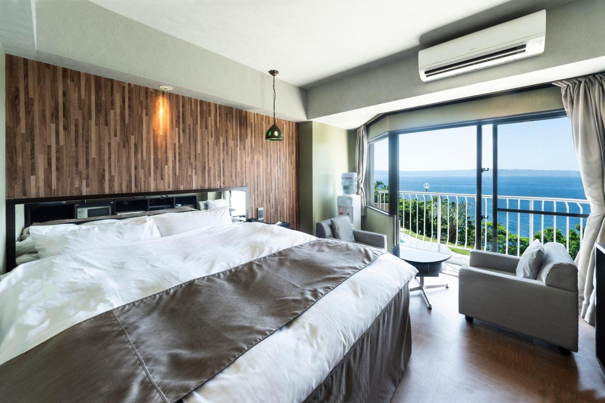 Nagasaki Chapel Coconuts Hotel ＆Resort Isahaya Екстериор снимка