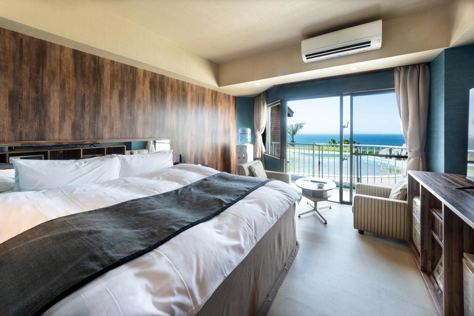 Nagasaki Chapel Coconuts Hotel ＆Resort Isahaya Екстериор снимка